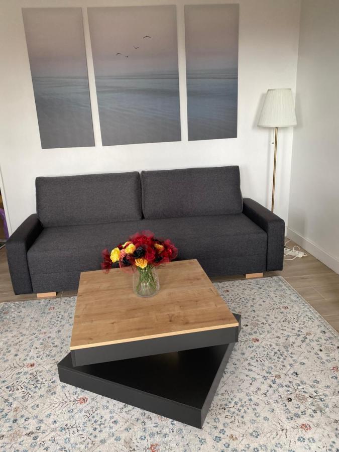 Grand Appartement Courbevoie Paris Exterior photo