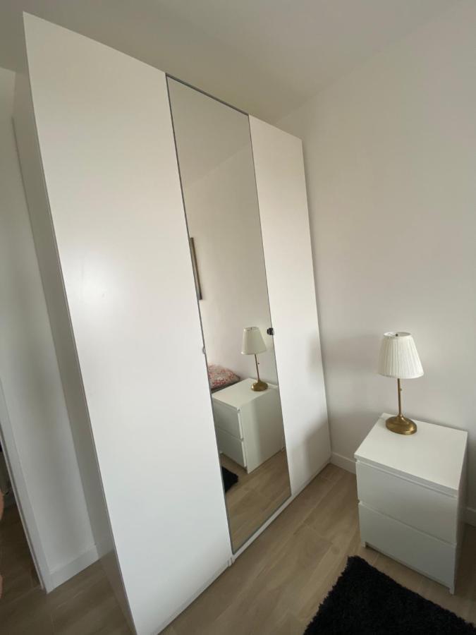 Grand Appartement Courbevoie Paris Exterior photo